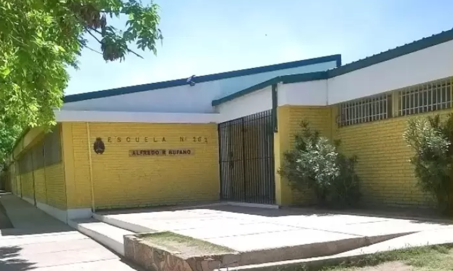 Desesperada búsqueda de una niña de 5 años que fue retirada de la escuela por un familiar y desapareció