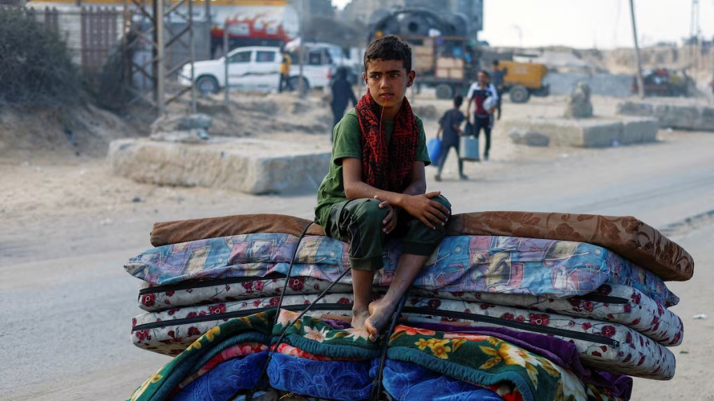 Debemos huir de Gaza o moriremos bajo los bombardeos israelíes 