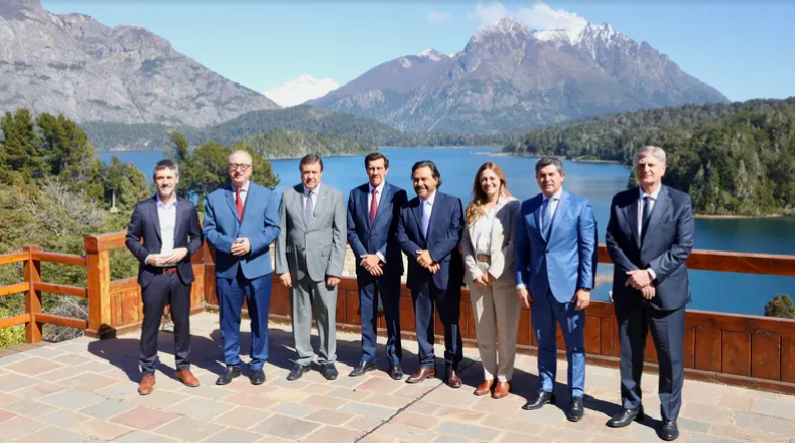 Cumbre de gobernadores: los mandatarios provinciales volvieron a cuestionar falta de recursos y apuntaron contra Javier Milei