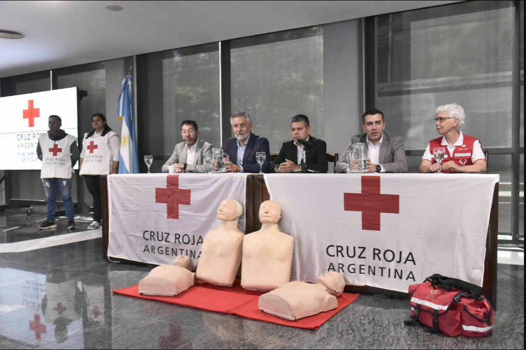 La Legislatura impulsa capacitaciones en RCP para estudiantes tucumanos