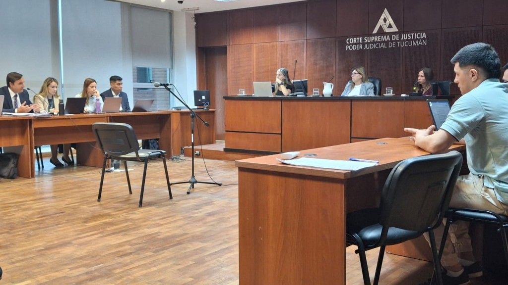 Comenzó el juicio por el crimen de la joven Camila Fernández 