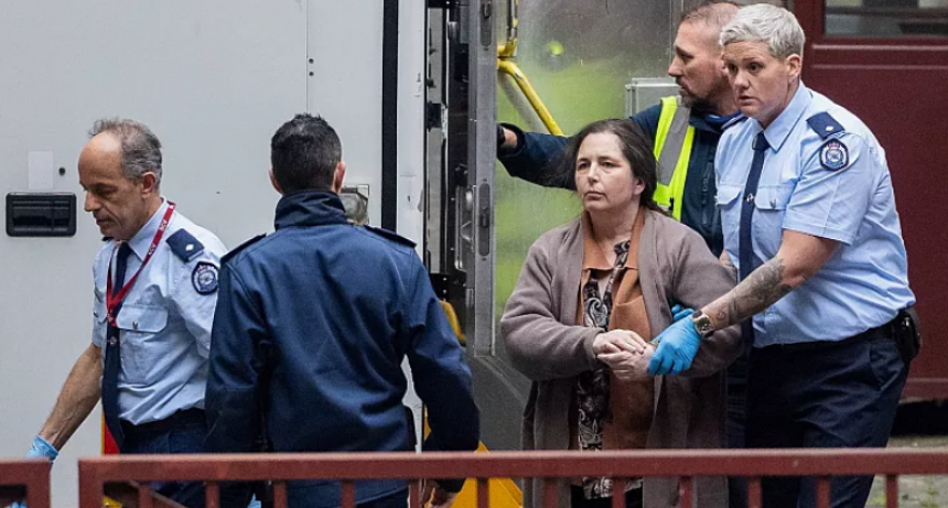 Condenada a tres cadenas perpetuas a la 'asesina de las setas' por envenenar a sus invitados