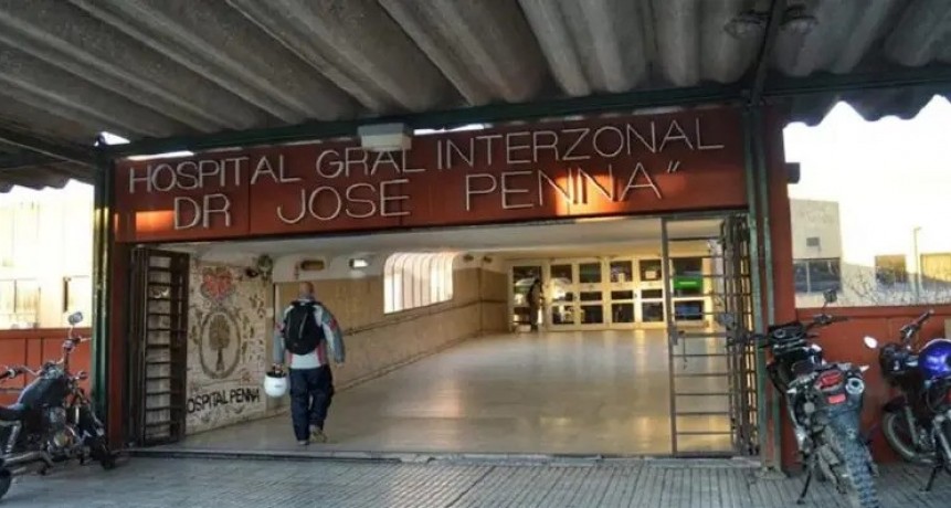 Un hombre atacó a su pareja, a su beba y apuñaló al novio de su hijastra 