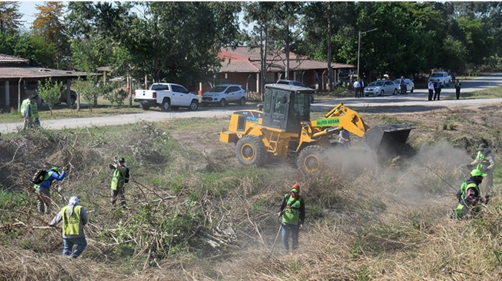 Refuerzan la limpieza en la avenida de Circunvalaci&oacute;n