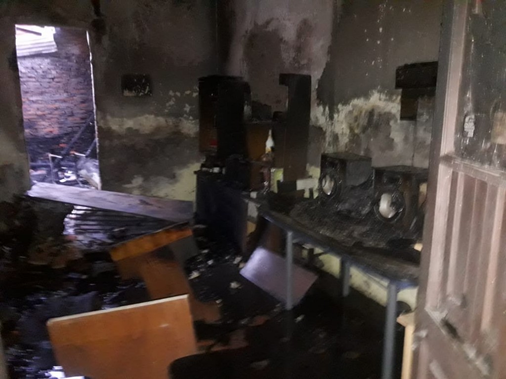  Incendio en una casa del Pasaje Neuqu&eacute;n