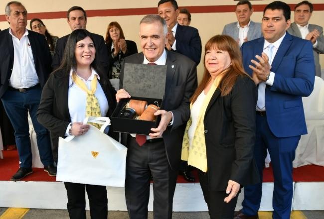 El Gobernador homenajeó a los trabajadores de vialidad en el Día del Camino