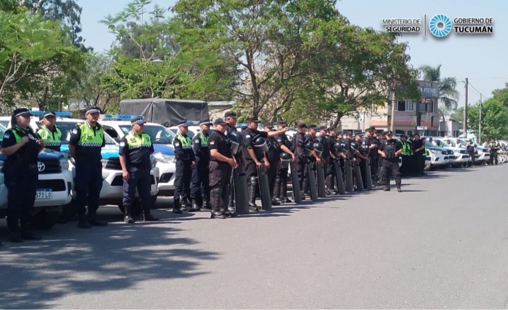 Operativo: 700 policías y 100 móviles realizan un despliegue territorial preventivo