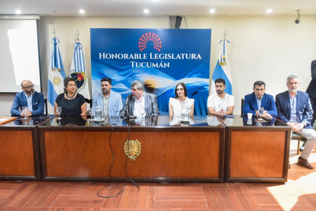 EN LA LEGISLATURA SE REALIZÓ LA CONFERENCIA “ESTRATEGIAS PARA EL TURISMO SOSTENIBLE”