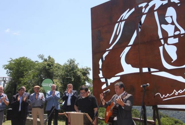 Con un homenaje en su paraíso, las huellas de Mercedes Sosa inician su recorrido