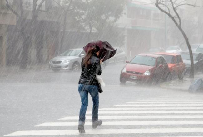 Tucumán bajo alerta naranja y amarilla por tormentas fuertes