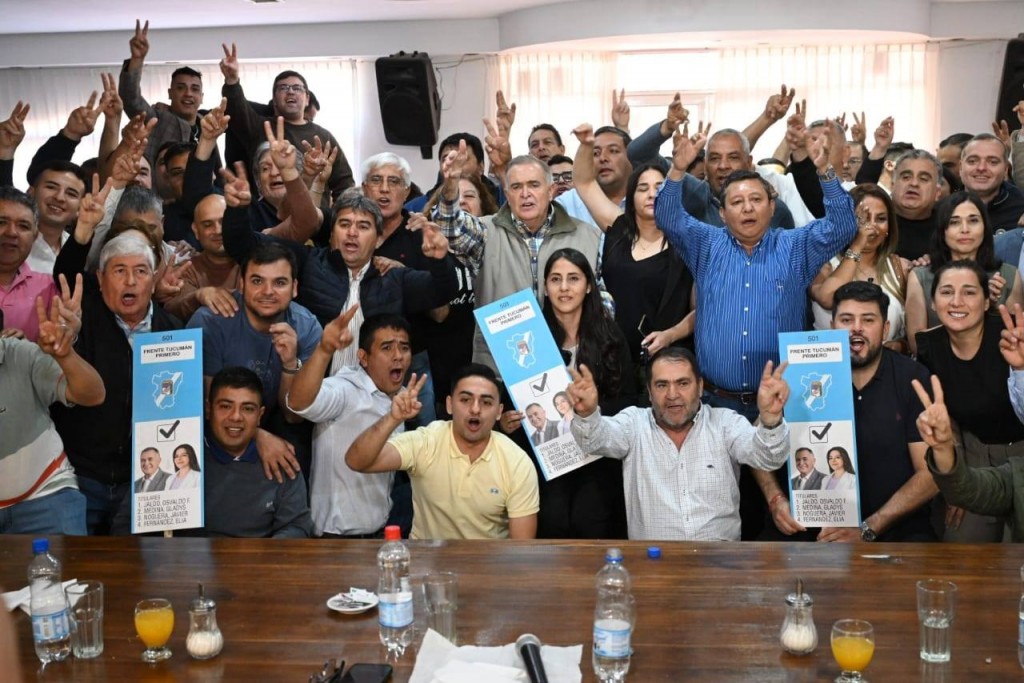 Jaldo mantuvo una reunión de trabajo con delegados comunales de toda la provincia