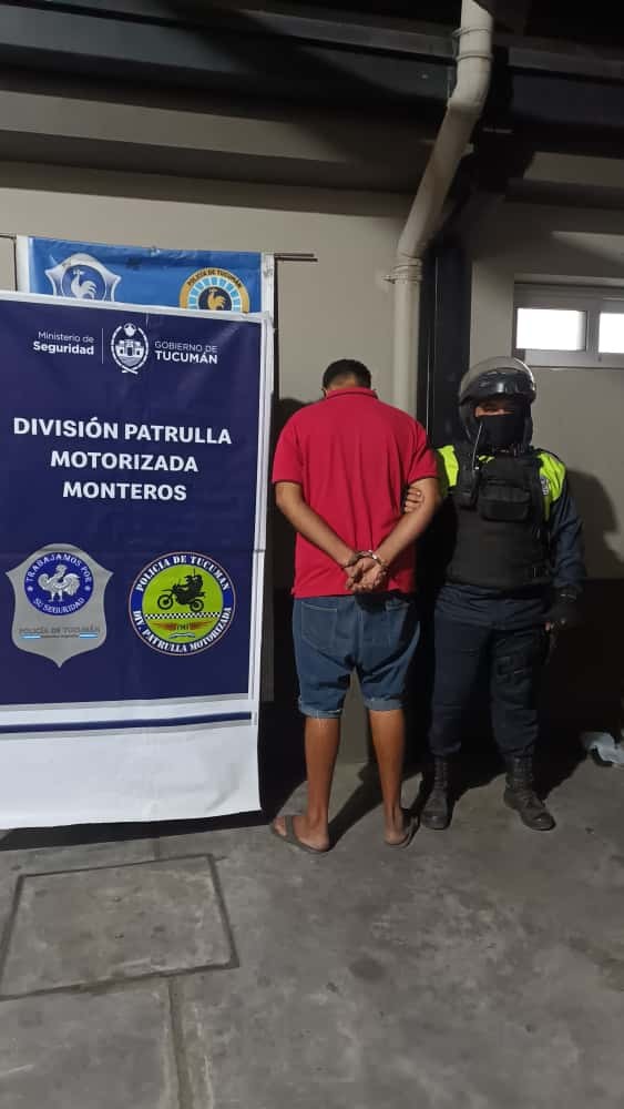 Lo vieron en las cámaras de seguridad cuando robaba bienes de un vehículo y lo atrapado