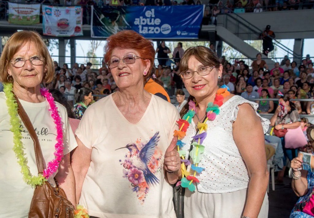 El Municipio celebra el Día de la Madre en el Palacio de los Deportes