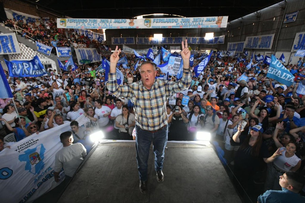 Jaldo encabezó un masivo acto en Central Norte: "Tenemos que elegir qué Estado queremos: uno presente o uno ausente"