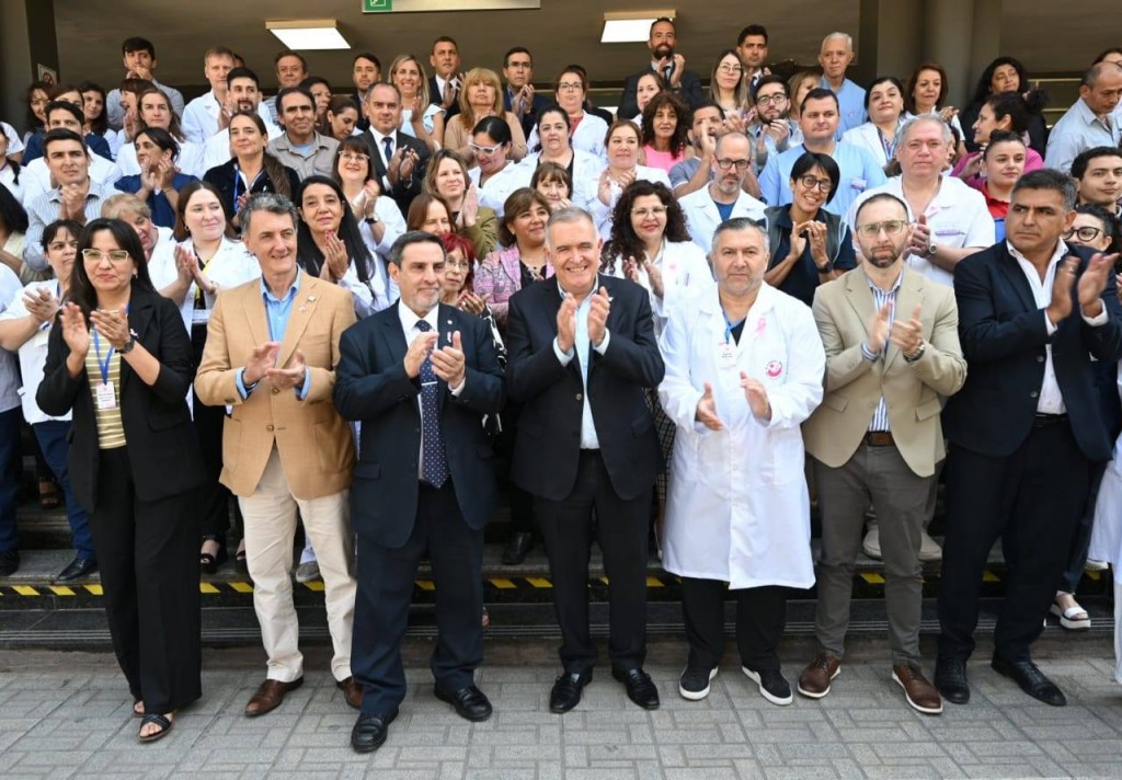El Gobernador visitó la el Centro de Diagnóstico por Imágenes para la mujer