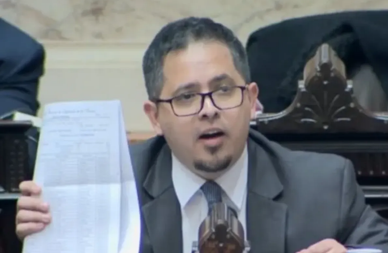Santiago Pauli, diputado de LLA  habría pedido dinero a sus asesores