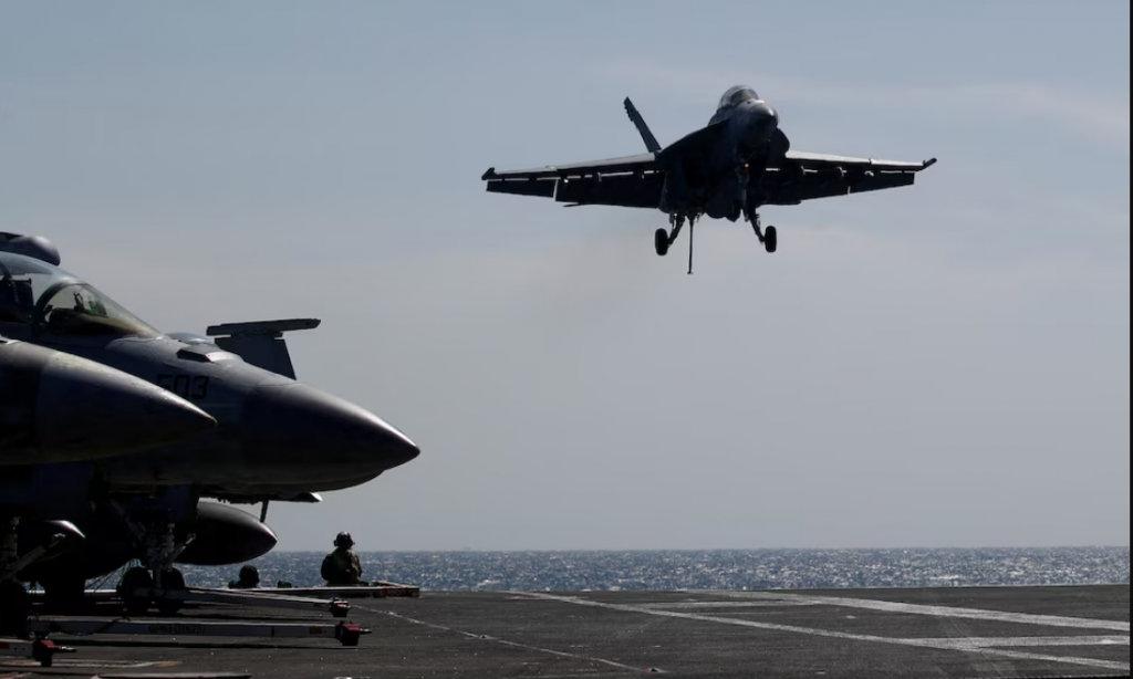 Dos aeronaves de la Marina de Estados Unidos se estrellaron en el mar de China