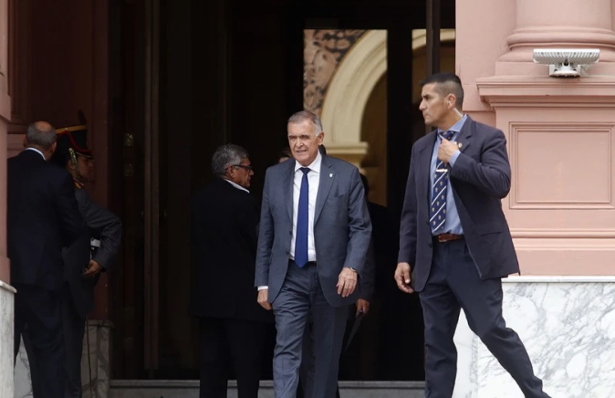 El presidente Milei recibe al gobernador Jaldo el jueves en la Casa Rosada