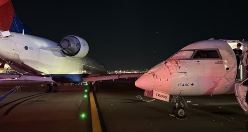 Choque de aviones en el aeropuerto de "La Guardia" en Nueva York