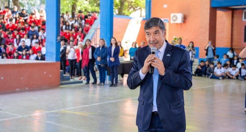 Acevedo celebró el reconocimiento a los docentes municipales de Yerba Buena