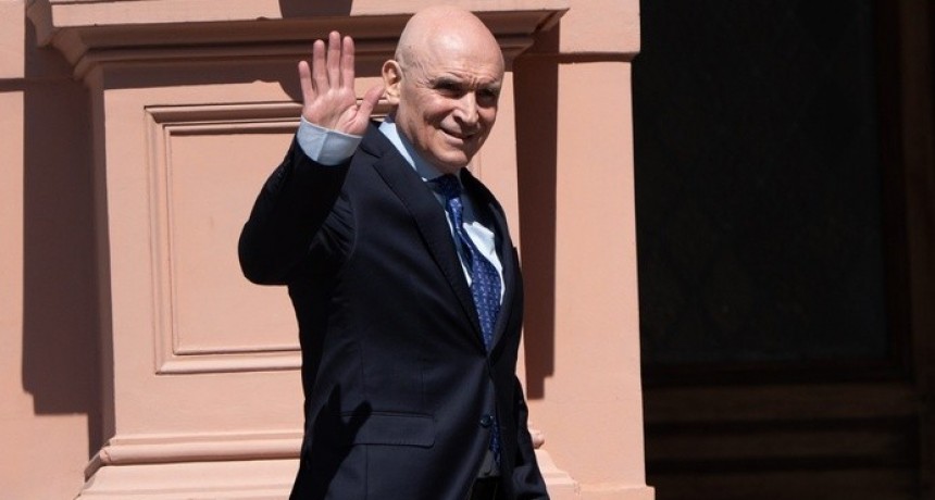 Encuentran el contrato por u$s1 millón entre Fred Machado y Espert en un tacho de basura