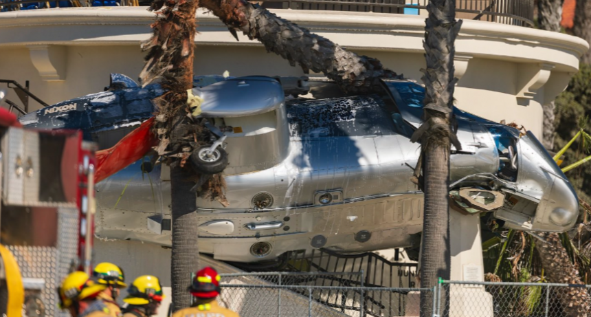Un helicóptero se estrelló en una playa de Los Ángeles