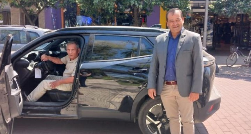 Comercio Interior, hizo posible que un vecino de Alberdi recupere su auto 0 km