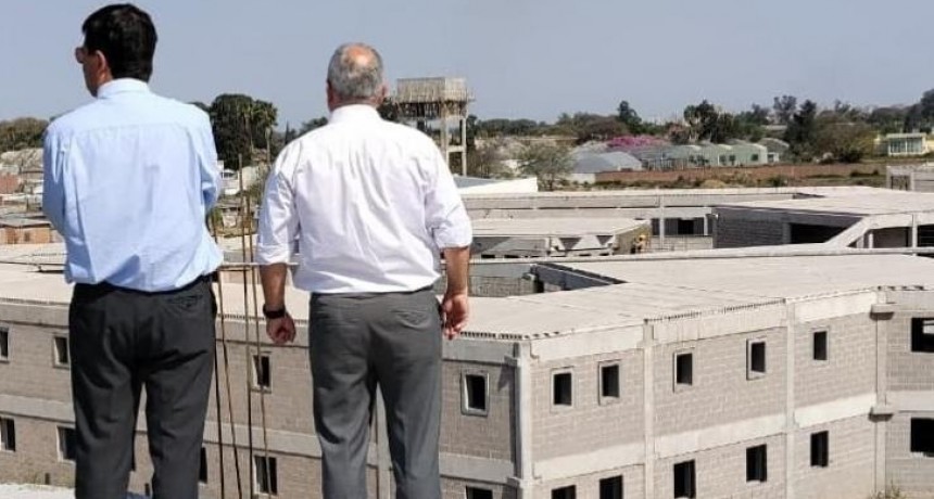 Eugenio Agüero Gamboa supervisó los avances de obra de la Alcaidía en Las Talitas