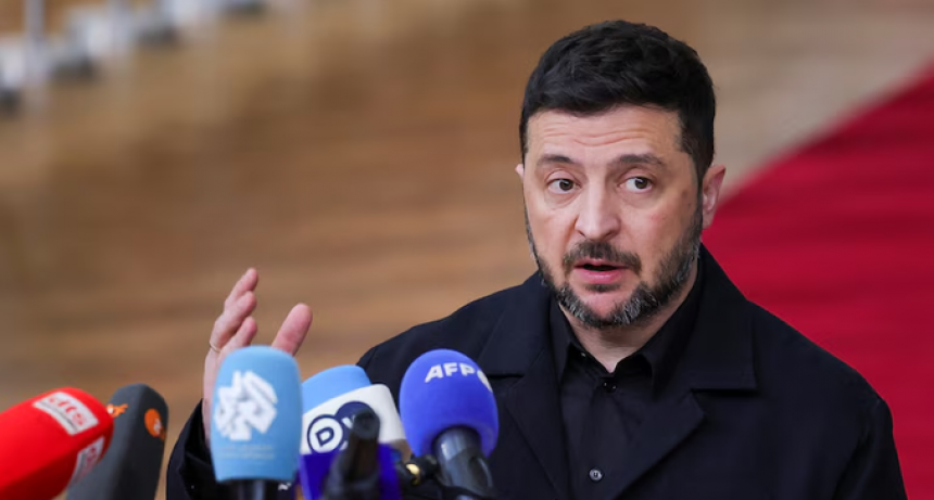 La UE promete ayuda financiera a Ucrania, pero evita aprobar el uso de activos rusos congelados