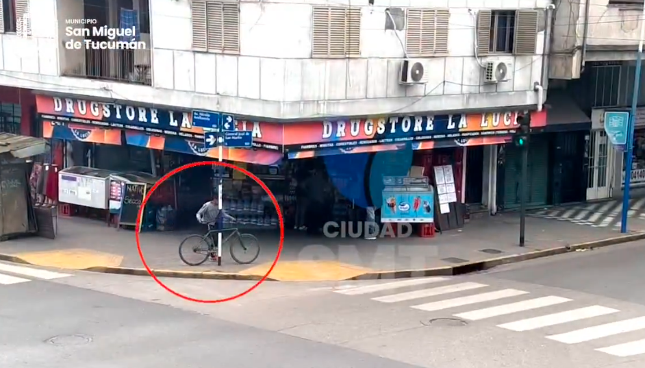 Se robó una bicicleta en El Bajo y se fue burlándose