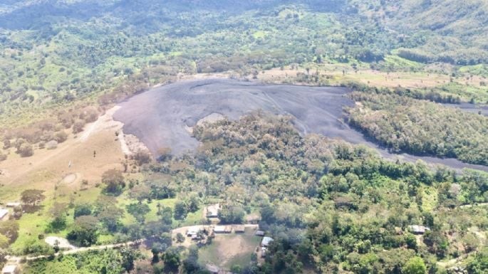 Colombia: erupcionó un volcán de lodo 