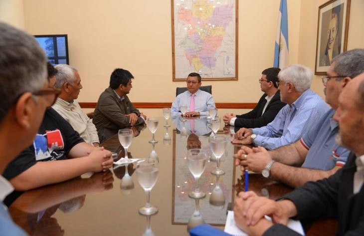 El ministro Monteros recibió a delegados del Departamento La Cocha