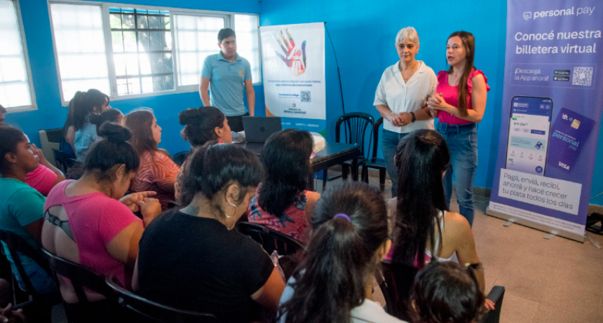 Brindan herramientas de educación financiera para la vida cotidiana a familias de los CDI municipales