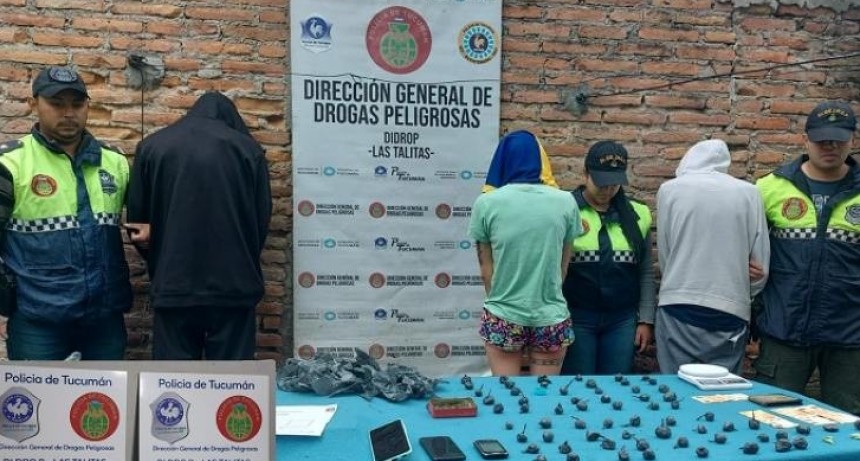 Tres detenidos tras cerrar dos kioscos que vendía sustancia prohibida