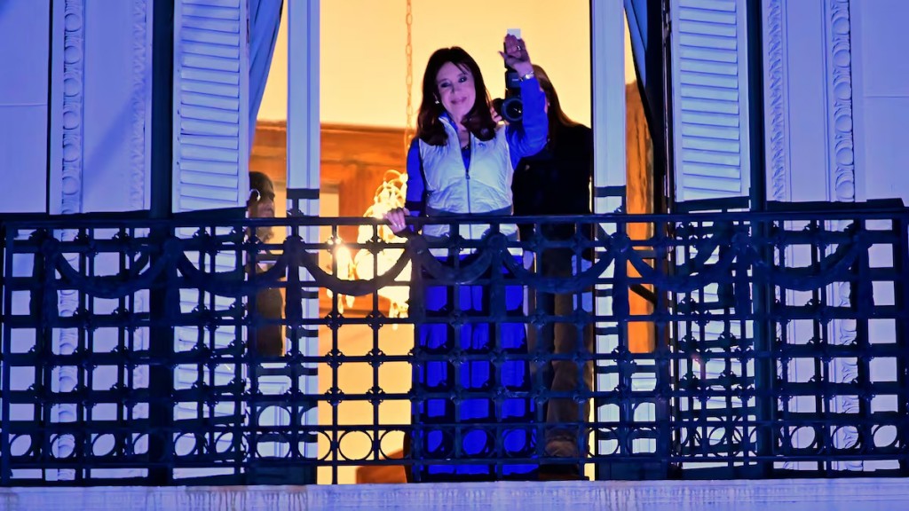 Cristina Kirchner y otros 86 acusados enfrentan un juicio por asociación ilícita de recaudación de sobornos