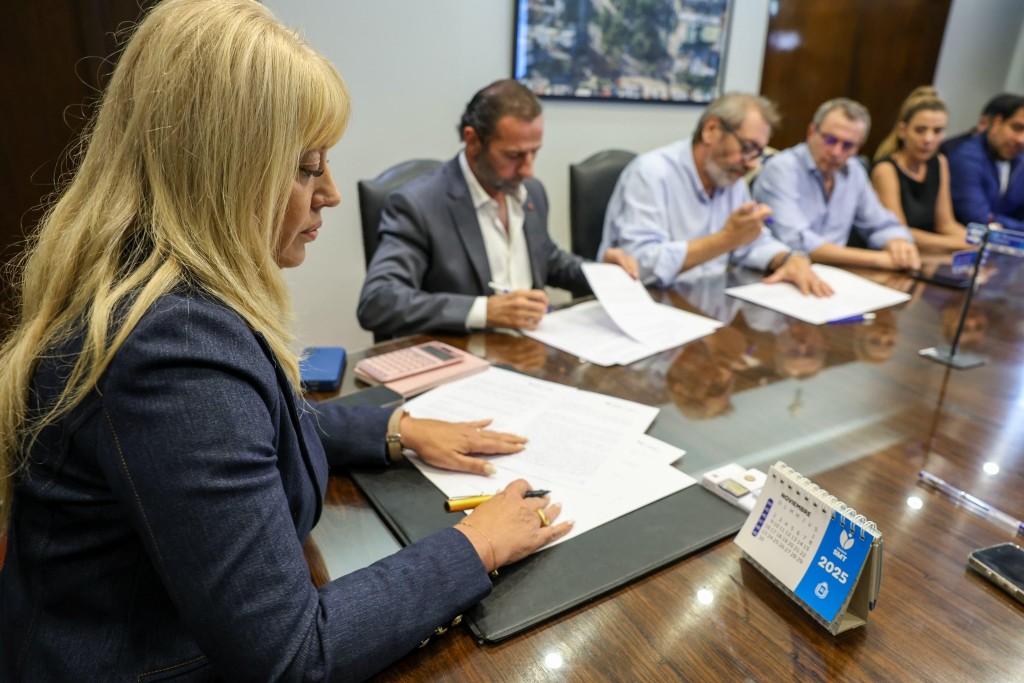 "Estamos apostando a que el transporte llegue a la gente, que no quede más sin poder ir a la universidad, a la escuela, a los hospitales"