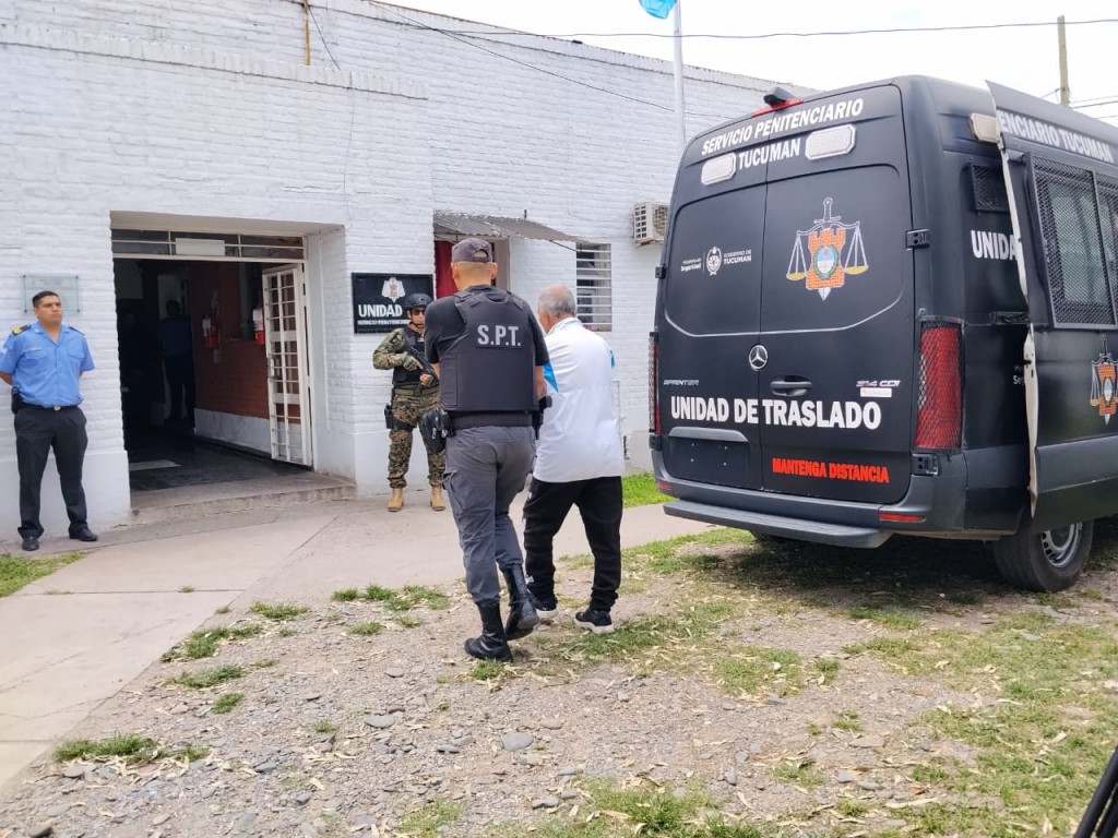 Ocho internos gerontes fueron trasladados hacia la Unidad Número 4 de Banda del Río Salí