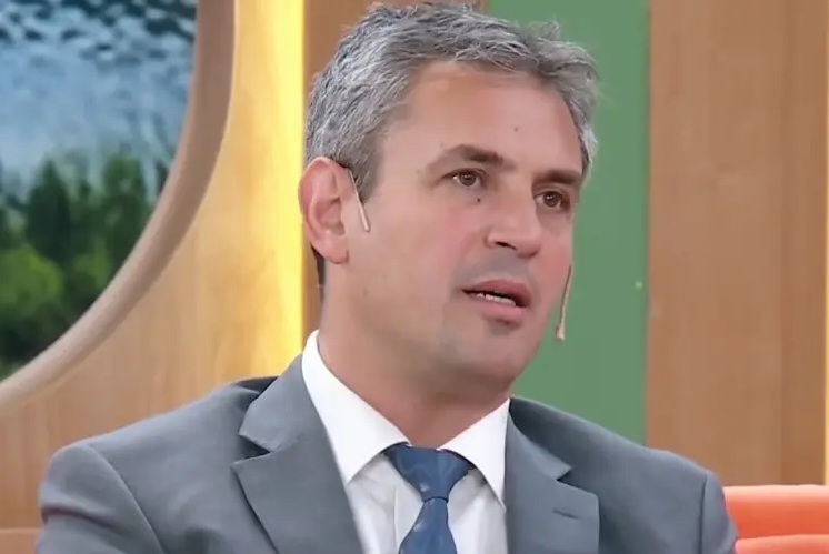 Martín Menem para justificar que el Gobierno gaste en seguridad y recorte en discapacidad