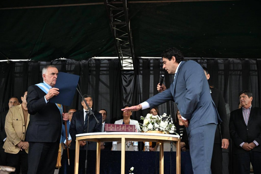 Jaldo encabezó la asunción de Romano como intendente de Alberdi