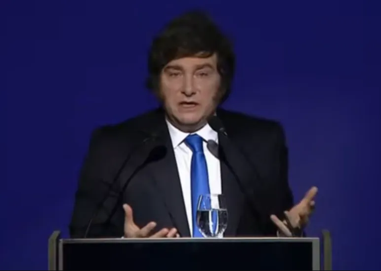 Javier Milei desmintió el fin del monotributo