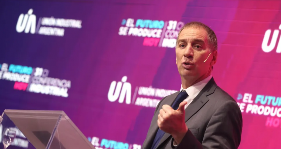 Tras la denuncia de Bullrich, Aguiar le contestó: "No le alcanza la Policía, las armas, los palos, los gases lacrimógenos..."