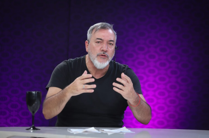 Tras la denuncia de Bullrich, Aguiar le contestó: "No le alcanza la Policía, las armas, los palos, los gases lacrimógenos..."