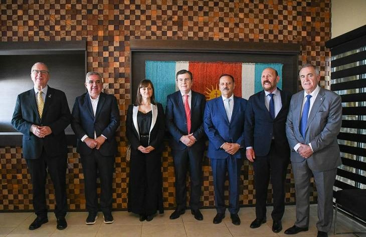 El gobernador Osvaldo Jaldo participa de la de la reunión de los gobernadores del Norte Grande