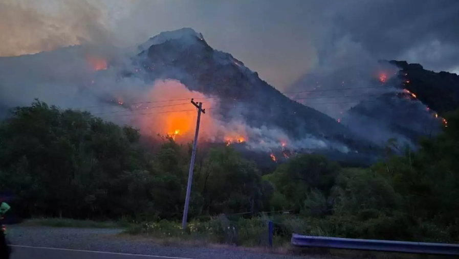 Incendio en Epuyén afectó alrededor de 260 hectáreas