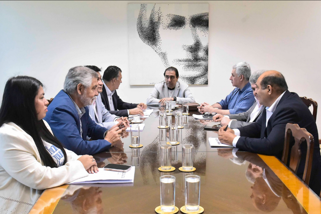 Sergio Mansilla, resolvió archivar dos solicitudes de destitución presentadas por la  Dra. Sofía María Anadón 