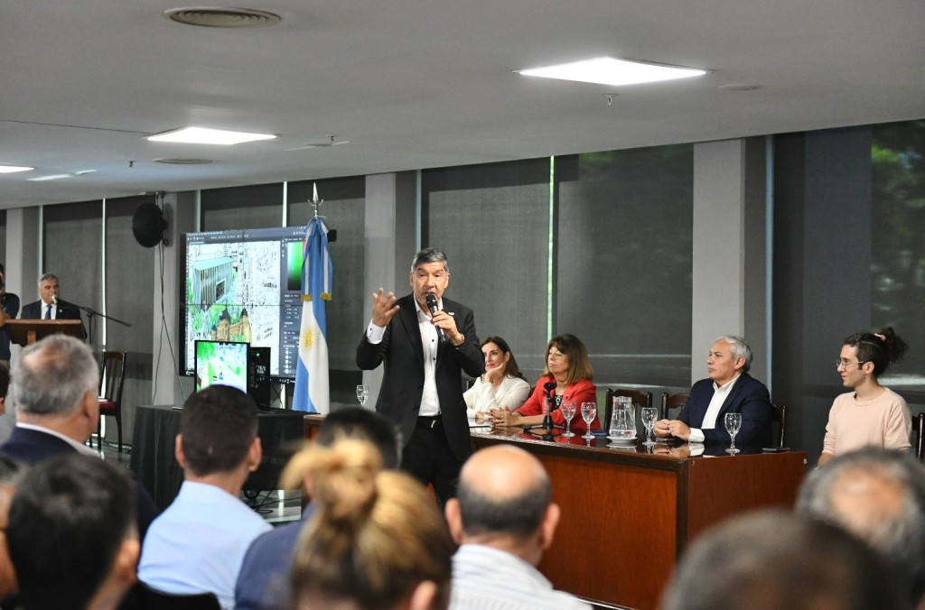 La Legislatura lanzó "En Nombre de la Ley", el primer videojuego educativo sobre el proceso legislativo