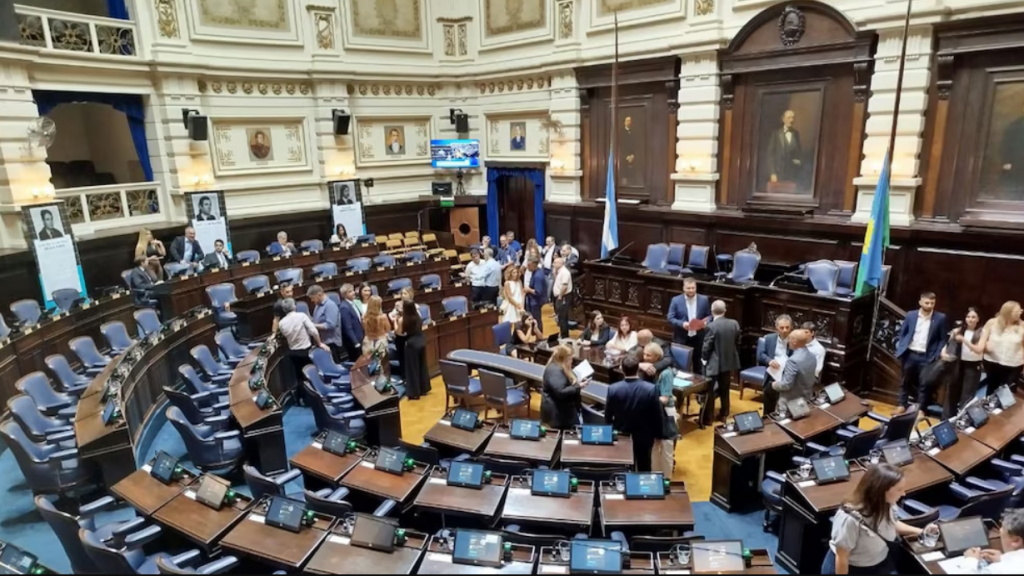 Legislatura: sin quórum, se cayó la sesión y Kicillof, hoy, no tiene el endeudamiento