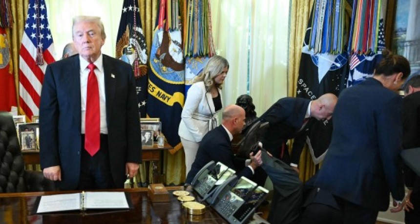 Estados Unidos:  empresario farmacéutico se desmaya ante Trump 