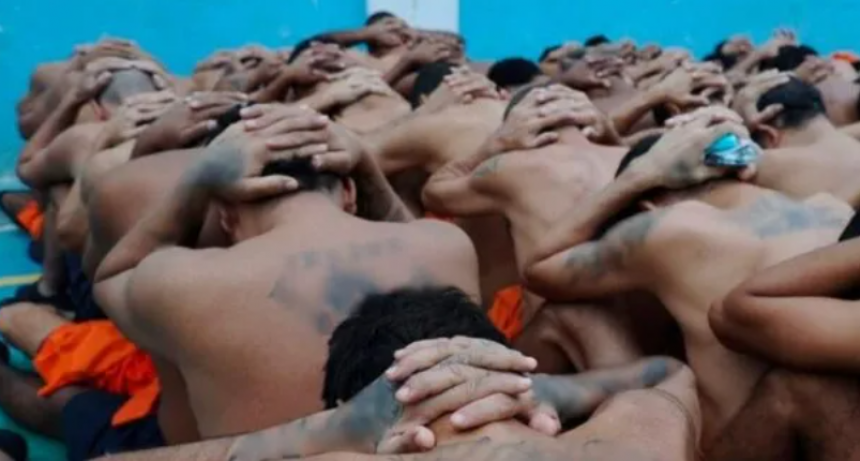 Casi 30 muertos en un sangriento motín en una cárcel de Ecuador