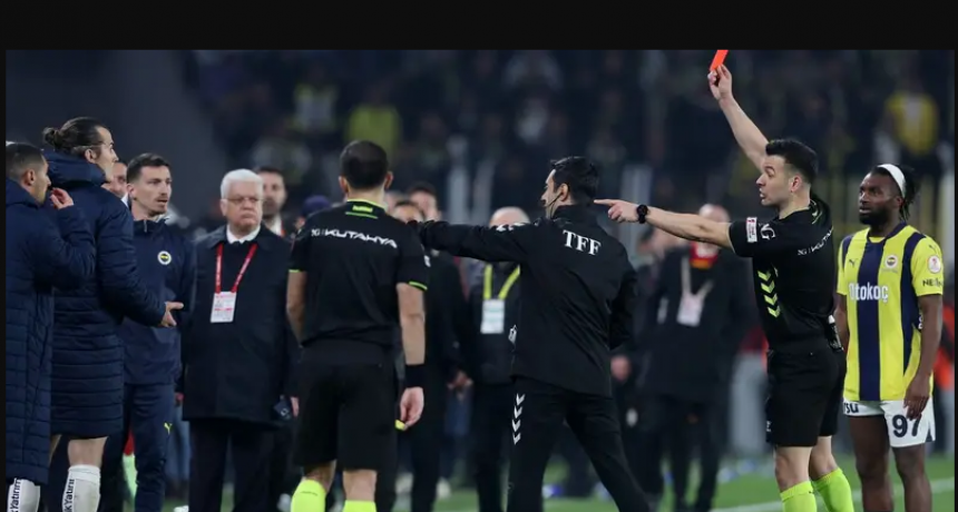 Escándalo en el fútbol turco: árbitros y dirigentes acusados de modificar resultados